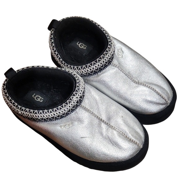 UGG Other - UGG Tazz Tasman Leather Silver Black Metallic Slipper Slide Shearling Shoe 2